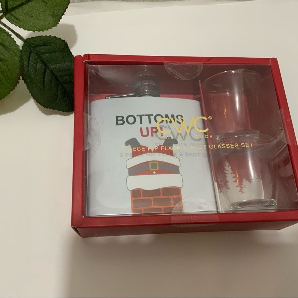 3 pc. Holiday Hip Flask & Shot Glasses Gift Set "Bottoms Up" Santa in Snowbank